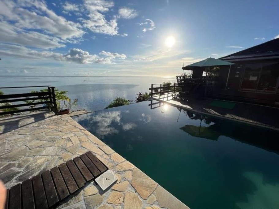 Tehuarupe Surf Studios Haapiti Luaran gambar
