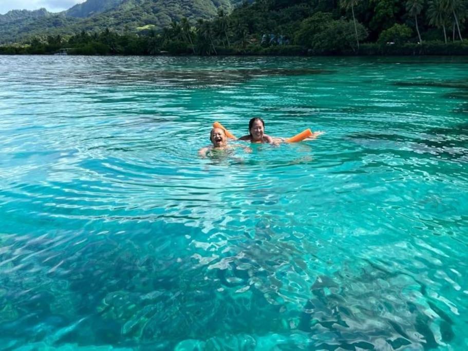 Tehuarupe Surf Studios Haapiti Luaran gambar