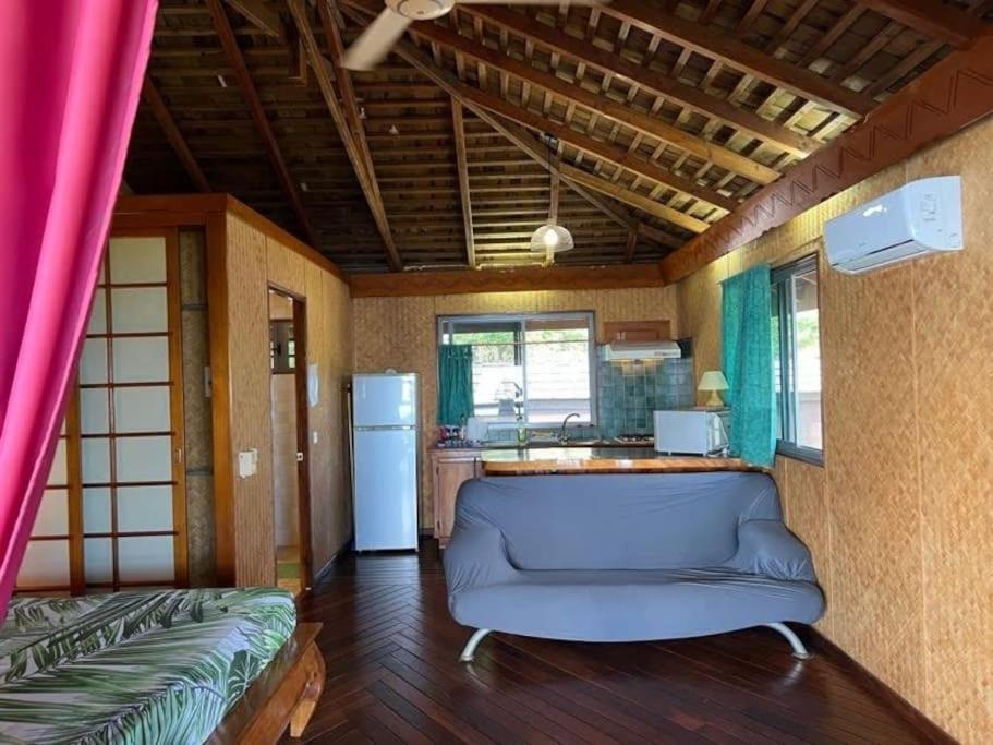 Tehuarupe Surf Studios Haapiti Luaran gambar