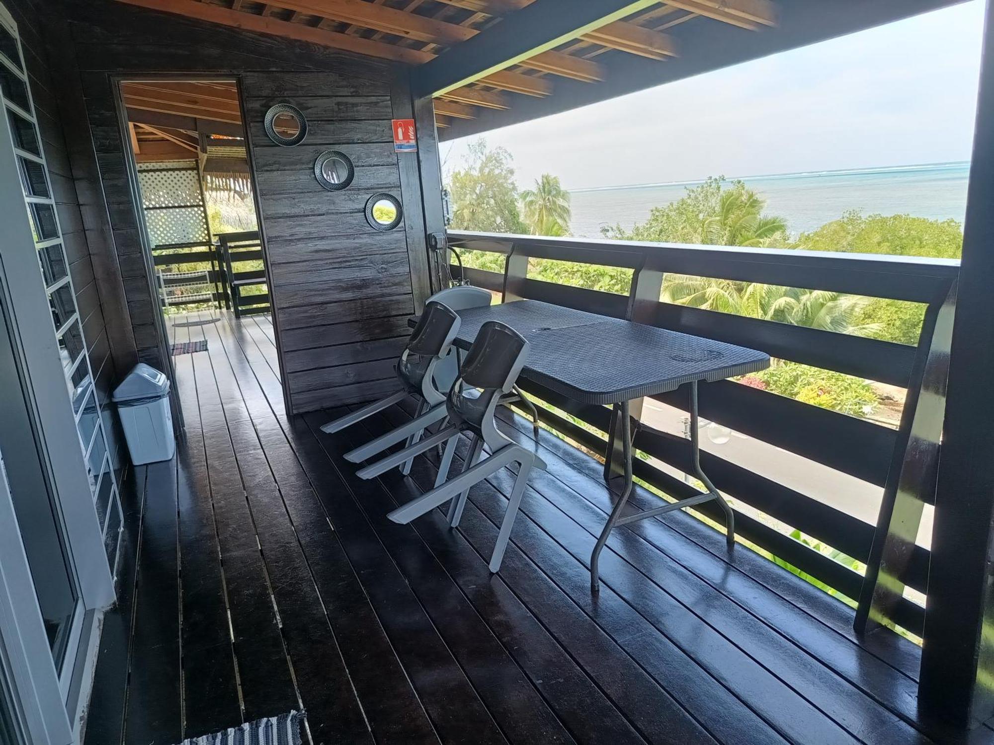 Tehuarupe Surf Studios Haapiti Luaran gambar