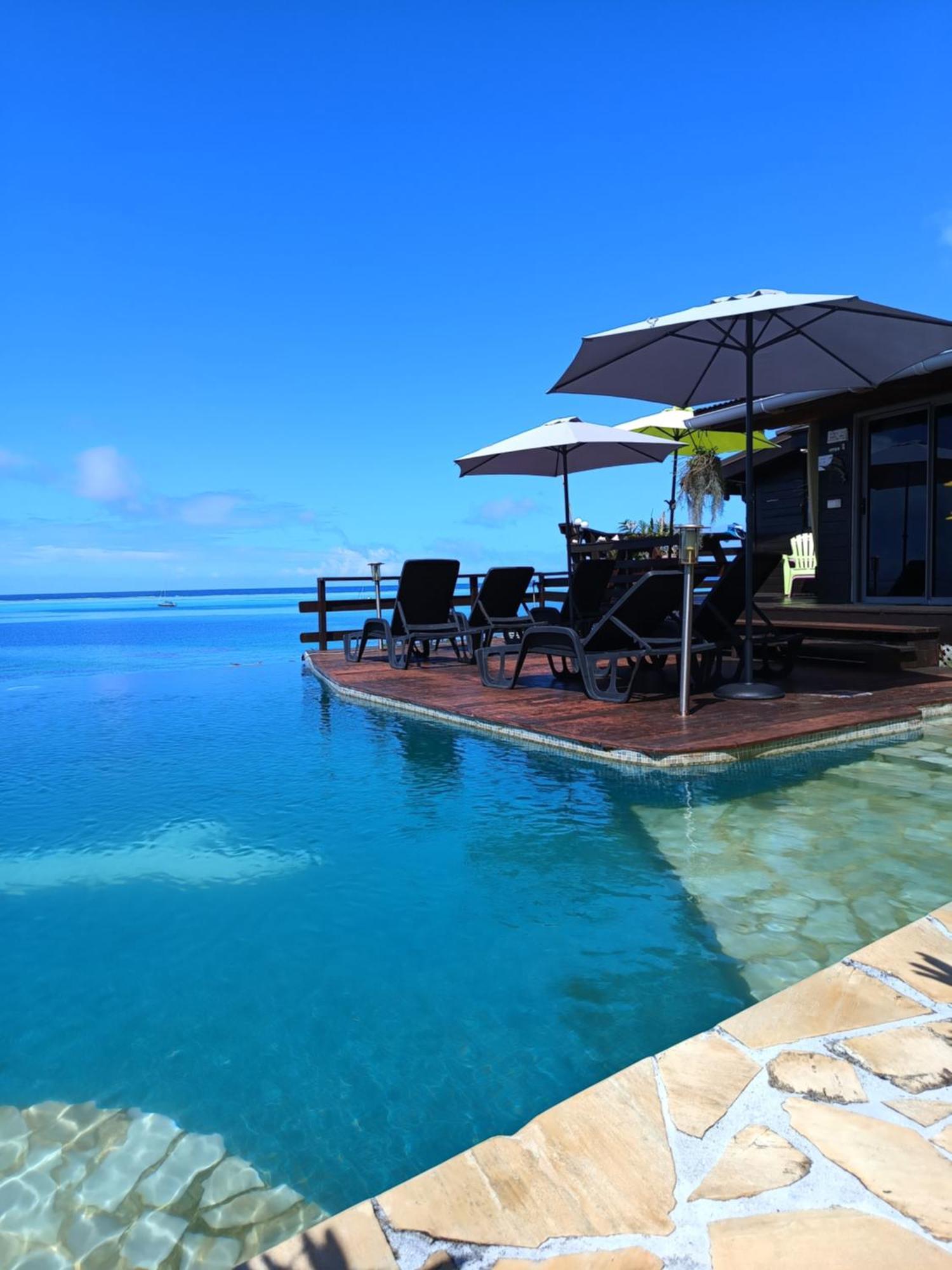 Tehuarupe Surf Studios Haapiti Luaran gambar