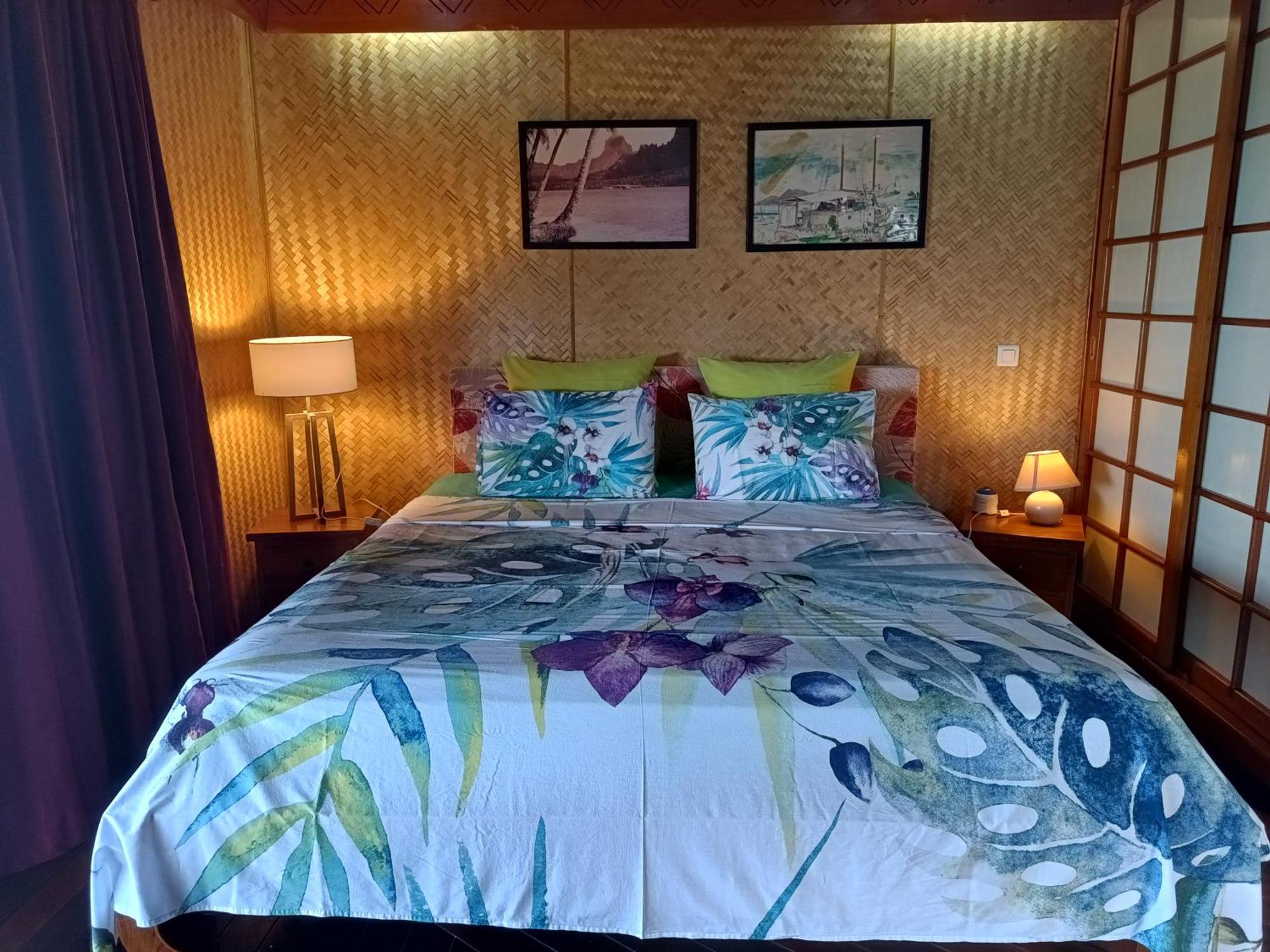 Tehuarupe Surf Studios Haapiti Luaran gambar